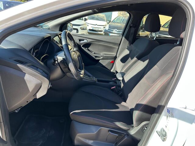 FORD FOCUS ST LINE 1.0 AUTO SPANISH LHD IN SPAIN 49000 MILES SUPERB 2017